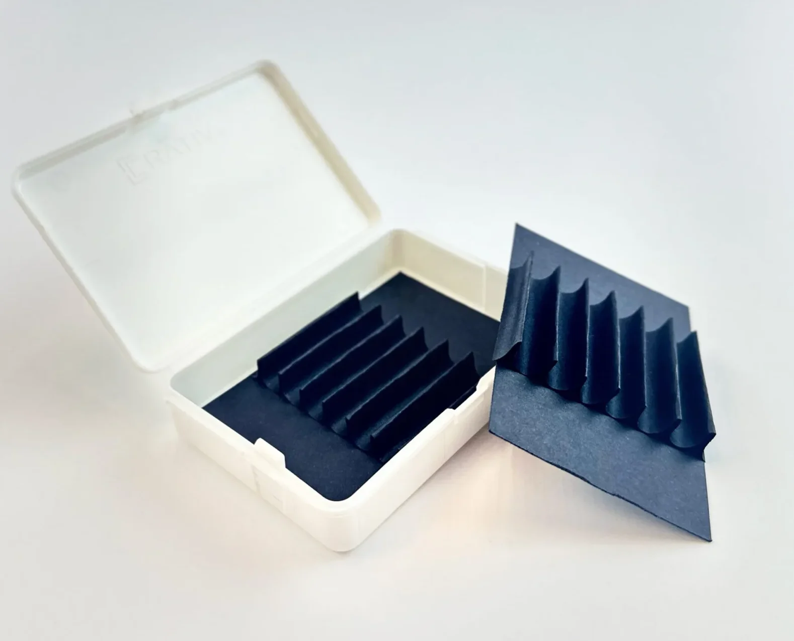 Custom fluted tray by Fluted Partition